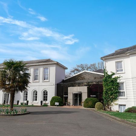 Manor Of Groves Hotel, Golf & Health Club Собриджуърт Екстериор снимка