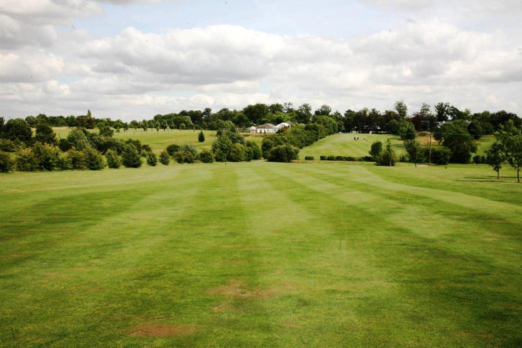 Manor Of Groves Hotel, Golf & Health Club Собриджуърт Екстериор снимка