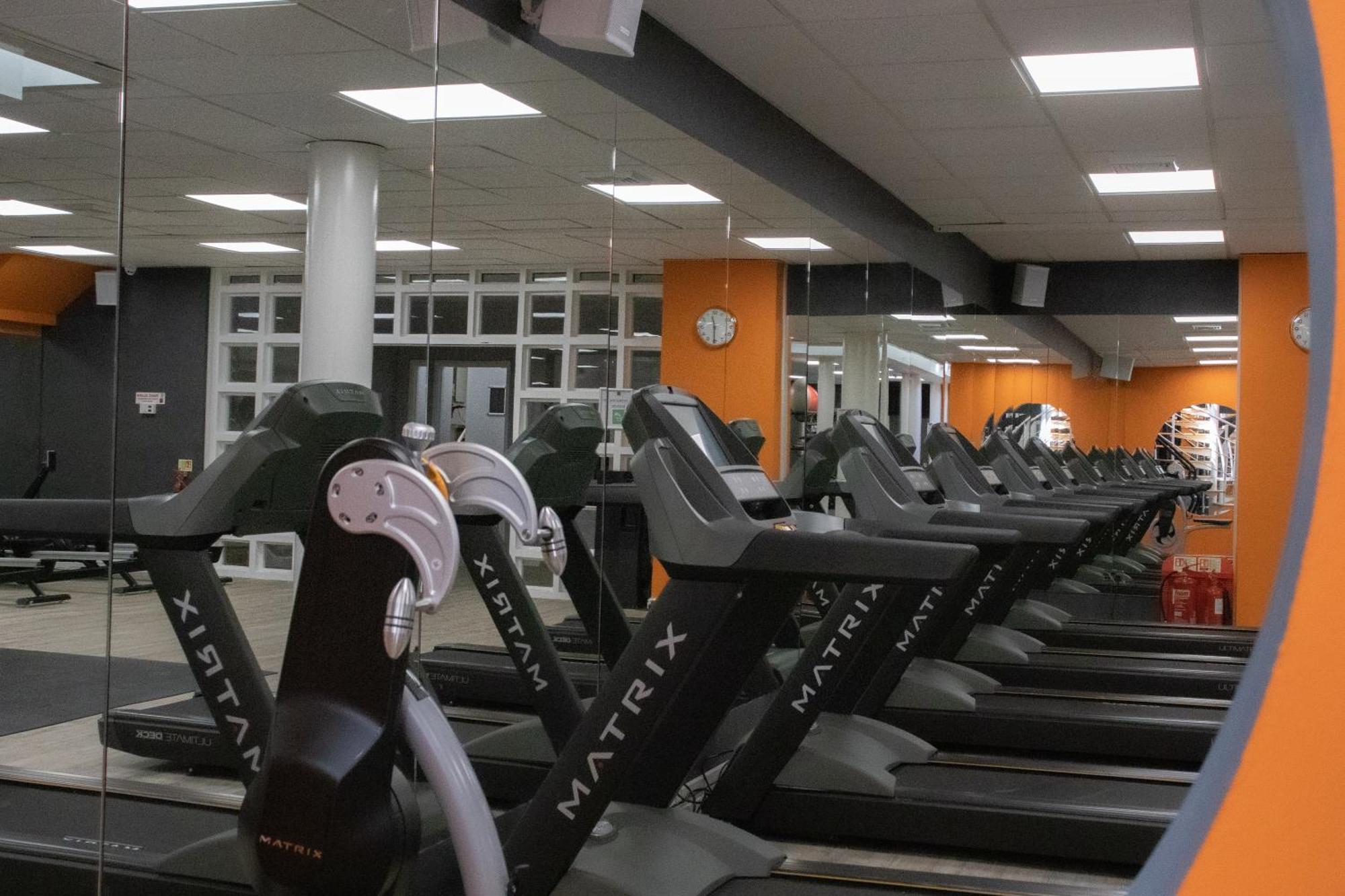 Manor Of Groves Hotel, Golf & Health Club Собриджуърт Екстериор снимка