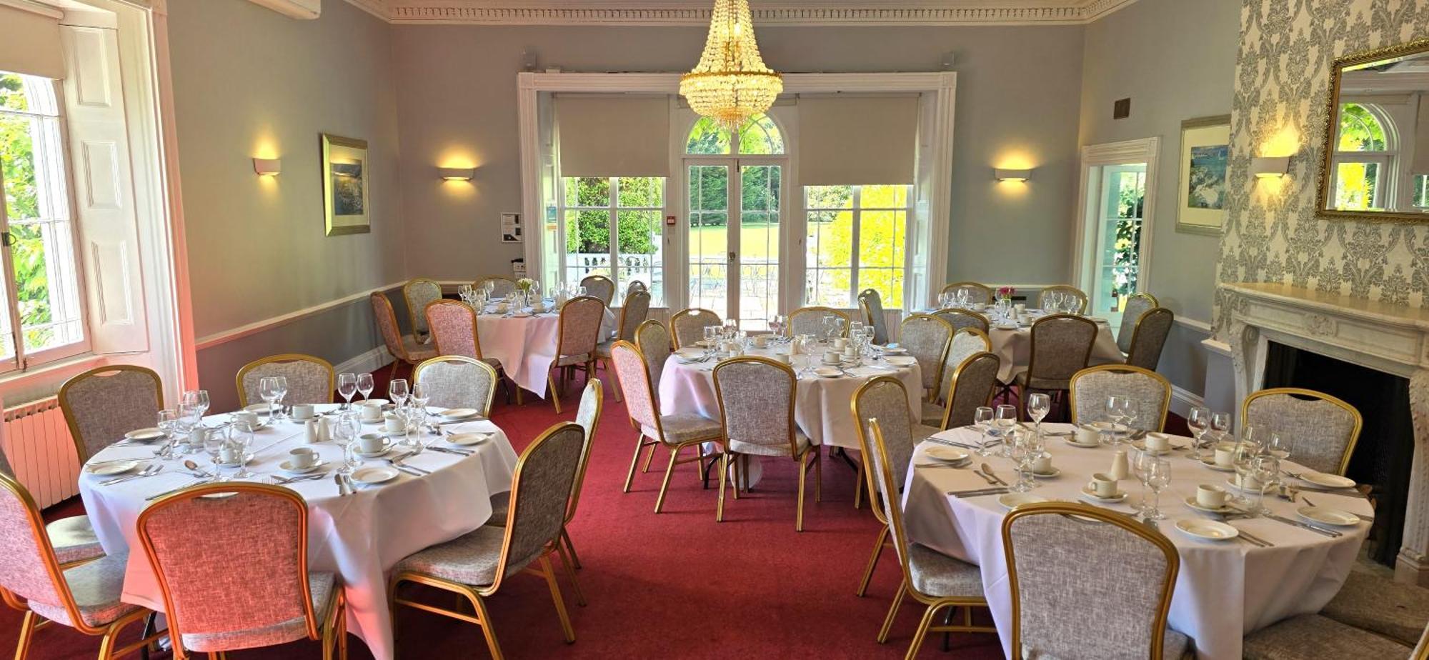 Manor Of Groves Hotel, Golf & Health Club Собриджуърт Екстериор снимка